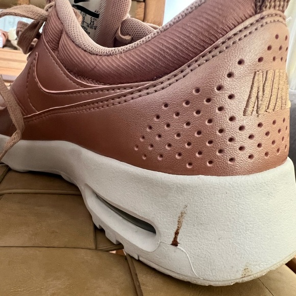 Nike Air Max Thea SE Special Edition Metallic Rose
Gold/ Bronze - Picture 7 of 10
